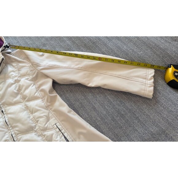 Guess Womens White Quilted Coat With Hood & Purple Lining - Size Small - Stylish - Picture 8 of 8